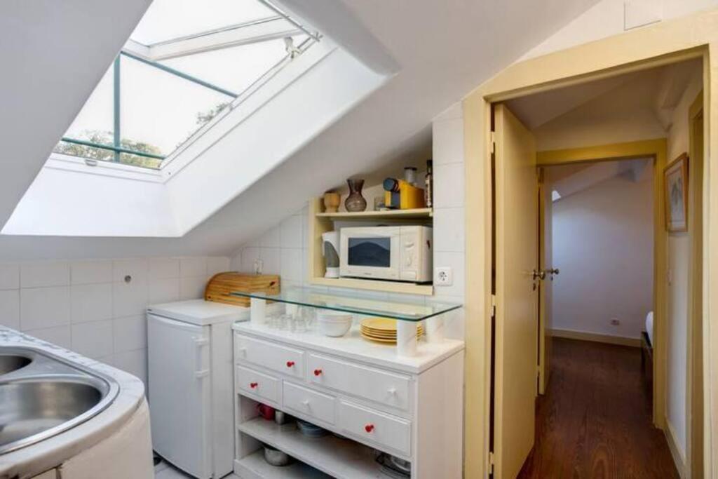 Balcony Apartment In Lisbon Center Exterior photo